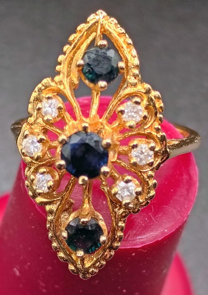 14Kt Diamond & Sapphire Ring